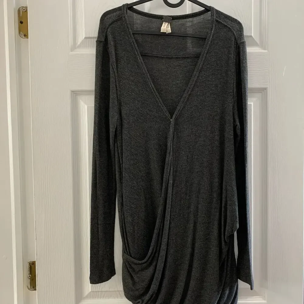 Free People We the Free Gray Miss Rose oversized wrap tunic length top small